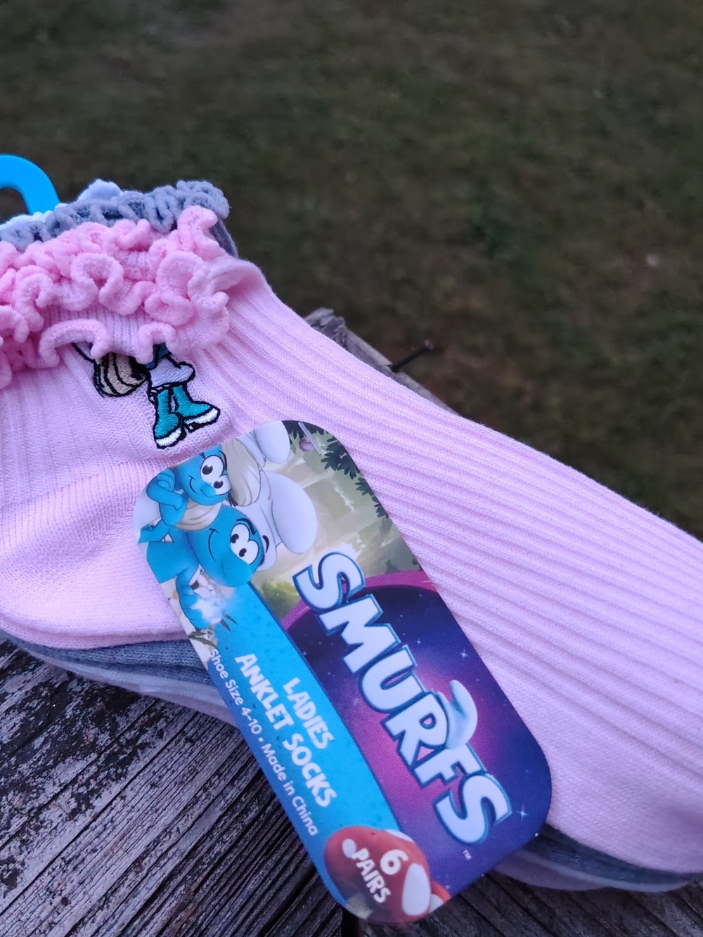 Ladies Pink Ruffle Anklet Socks